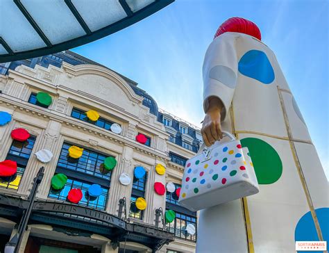 yayoi kusama louis vuitton paris.